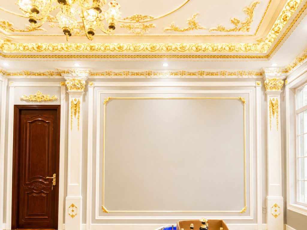 Best Elegant Classic Interior Wall Design